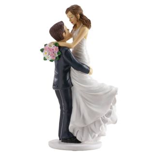 WEDDING COUPLE BRIDE IN ARMS 18 CM. DEKORA